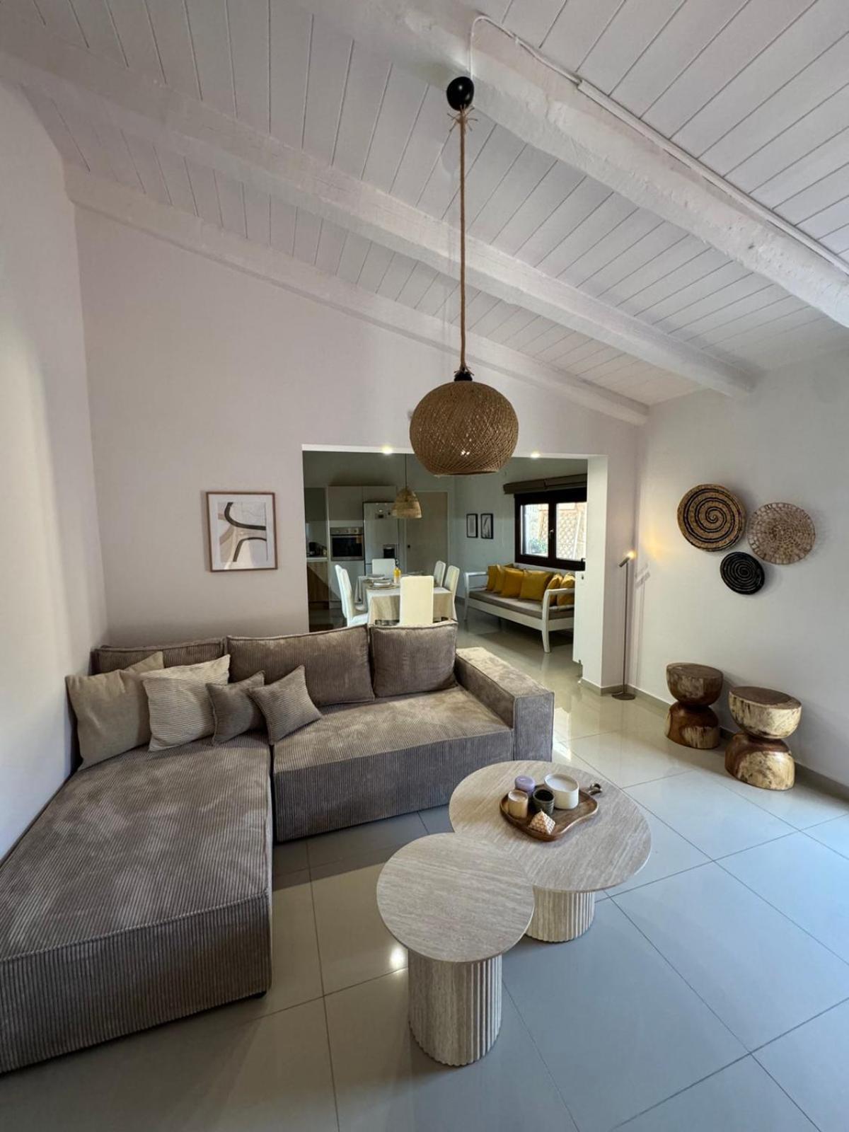 Villa Aspasia With Private Jacuzzi - Oasis Resort كوكينوس بيرغوس المظهر الخارجي الصورة